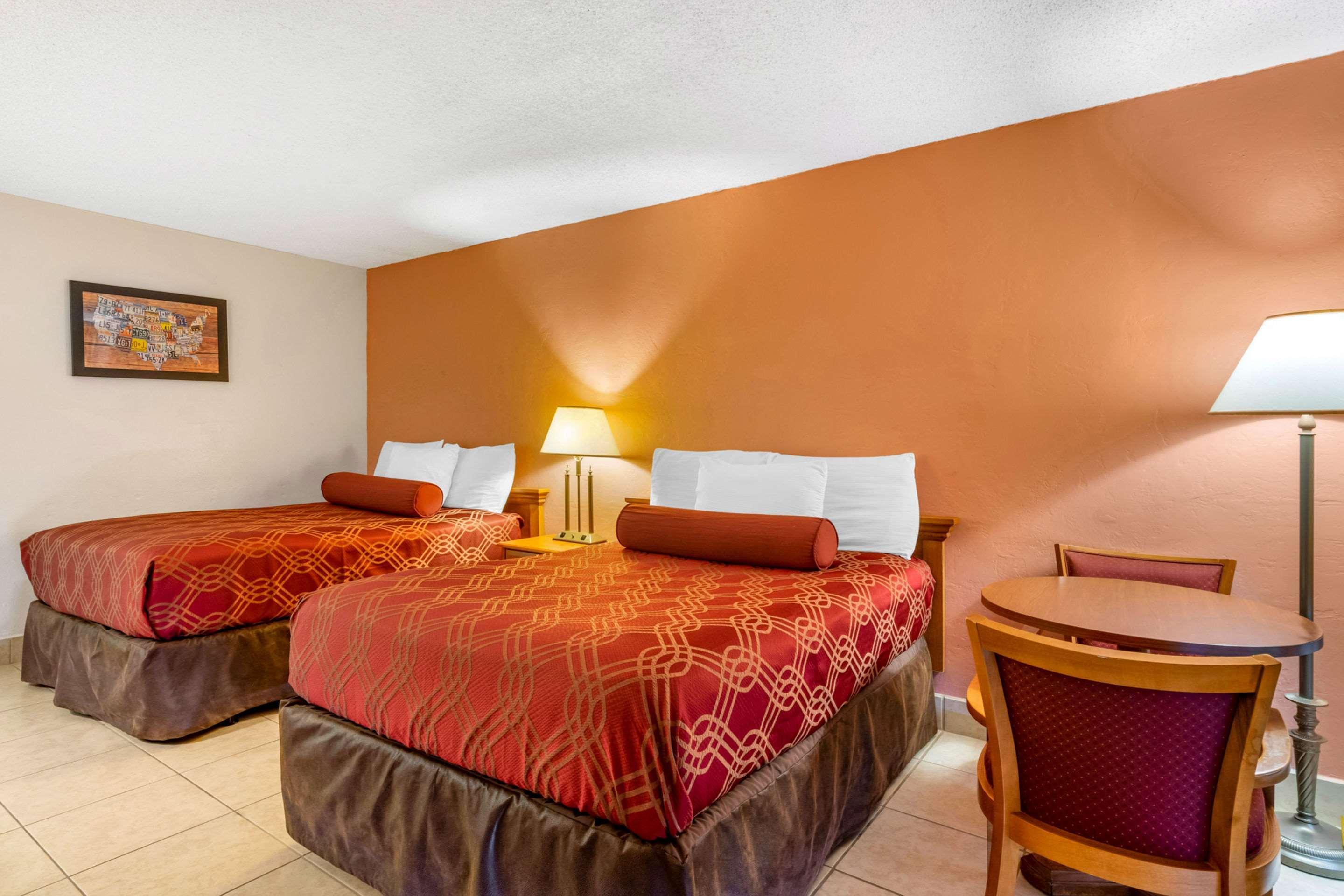 Econo Lodge North Норт-Форт-Майерс Экстерьер фото