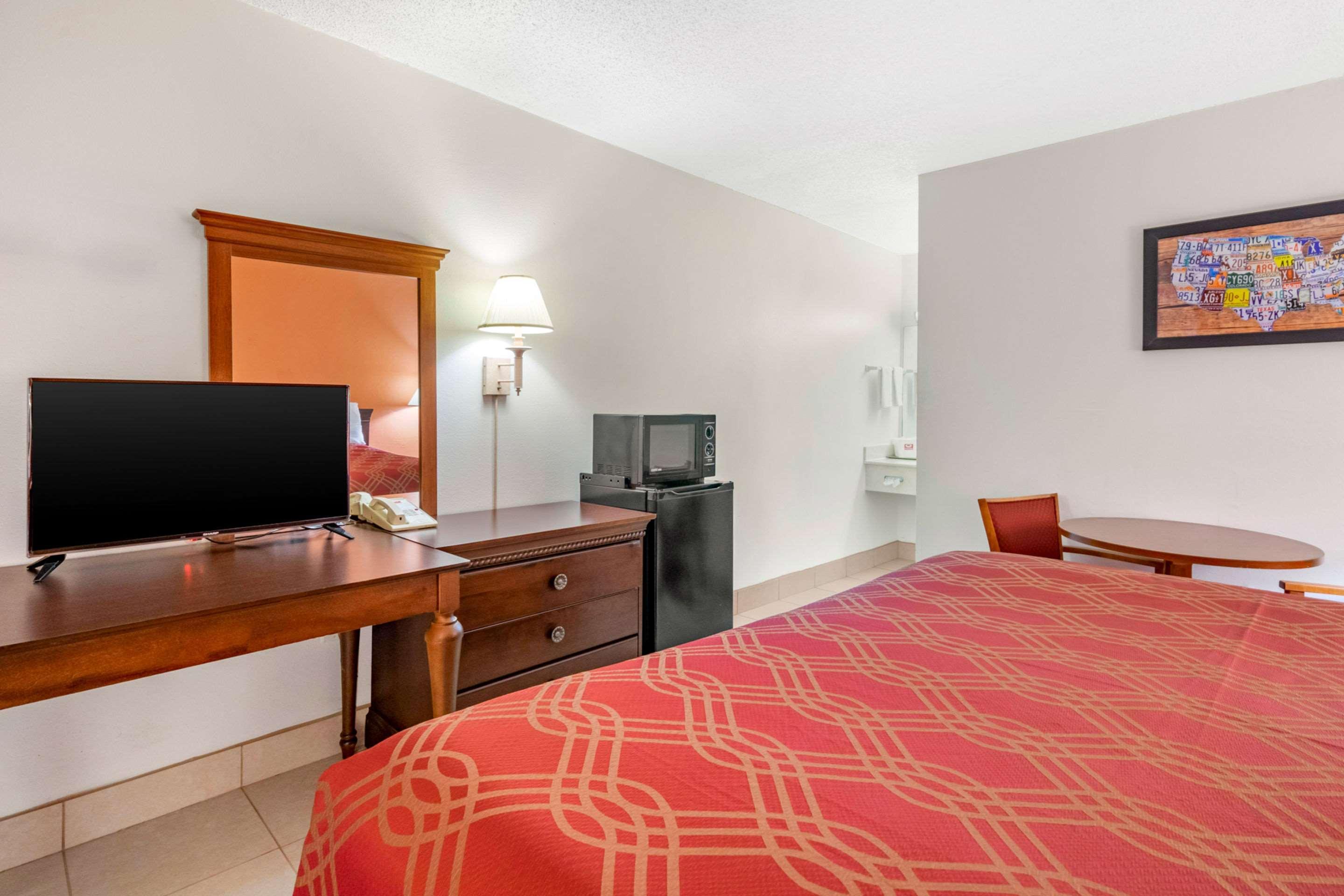 Econo Lodge North Норт-Форт-Майерс Экстерьер фото