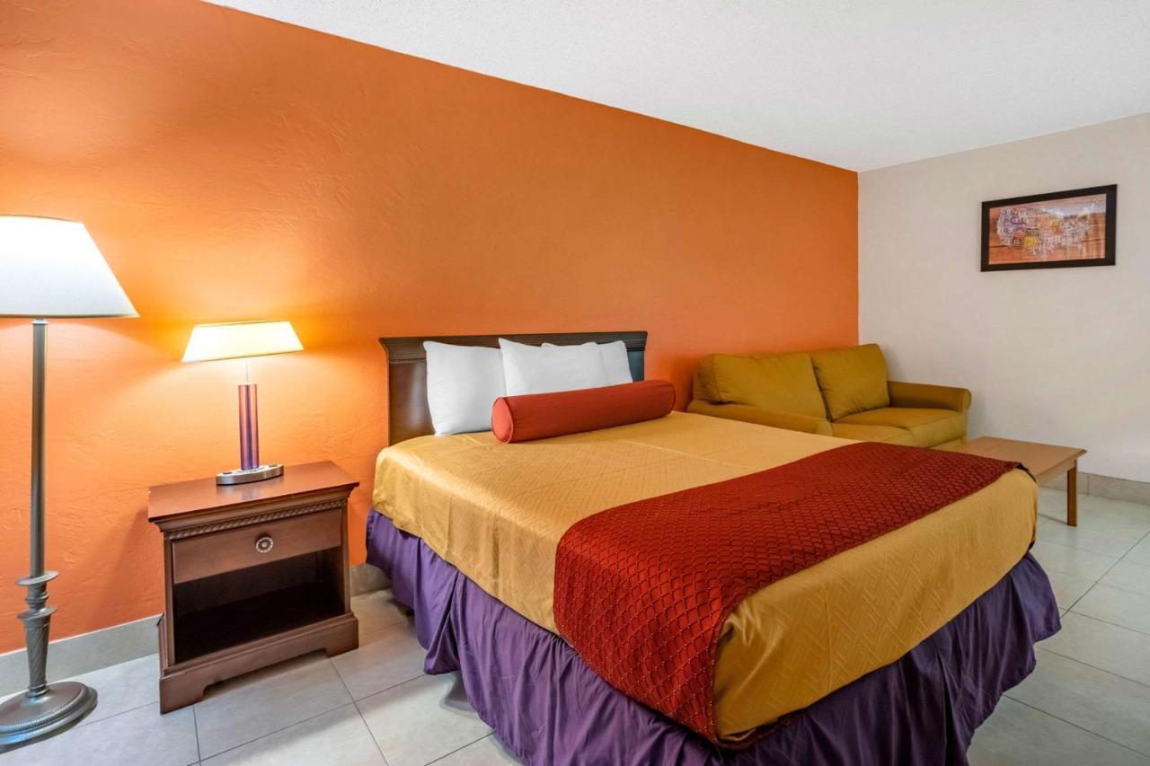 Econo Lodge North Норт-Форт-Майерс Экстерьер фото